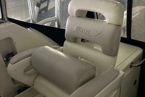 32ft Boston Whaler Yacht For Sale