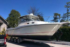 32ft Boston Whaler Yacht For Sale
