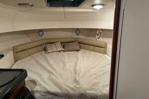 32ft Boston Whaler Yacht For Sale