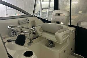 32ft Boston Whaler Yacht For Sale