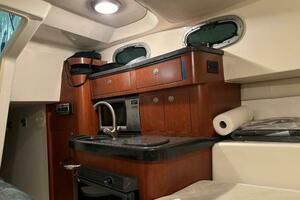 32ft Boston Whaler Yacht For Sale