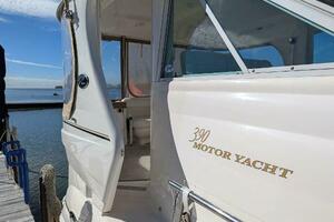 39ft Sea Ray Yacht For Sale