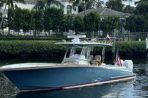  2021 Mag Bay 33 Yacht For Sale in Jupiter, FL