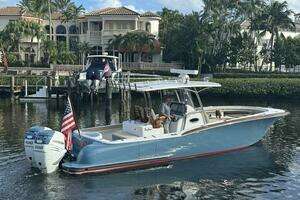  2021 Mag Bay 33 Yacht For Sale in Jupiter, FL