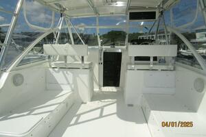 34' Mainship cockpit forward