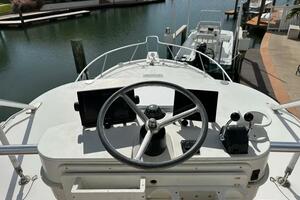 36ft Luhrs Yacht For Sale