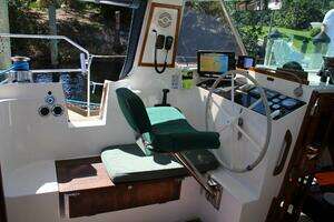 EQUUS 48ft Camper  amp  Nicholsons Yacht For Sale