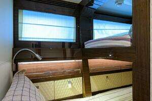 2023 Lazzara Yachts LSX 67 thumbnail 32