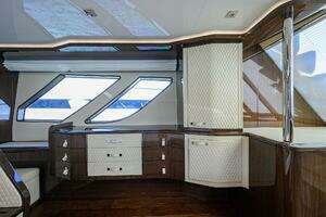 2023 Lazzara Yachts LSX 67 thumbnail 27