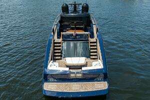 2023 Lazzara Yachts LSX 67 thumbnail 3