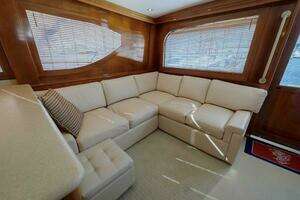 2002 Hatteras 50 Convertible thumbnail 12