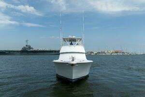 2002 Hatteras 50 Convertible thumbnail 32