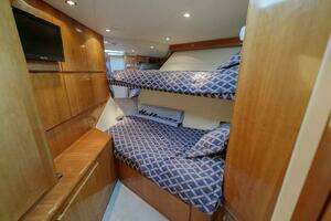 2002 Hatteras 50 Convertible thumbnail 24