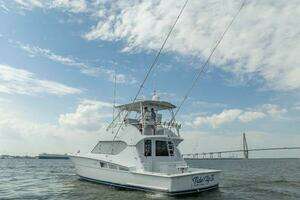 2002 Hatteras 50 Convertible thumbnail 6