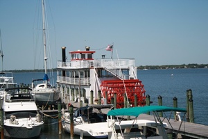 INDIAN RIVER QUEEN