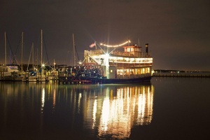 INDIAN RIVER QUEEN Worth Avenue Yachts