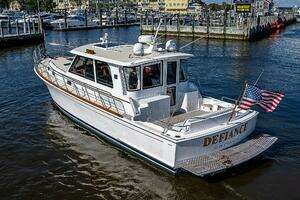 DEFIANCE 2012 Grand Banks Eastbay 46 SX Yacht For Sale in Essex CT