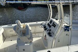 22ft Boston Whaler Yacht For Sale
