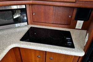 2005 Silverton 35 Motor Yacht thumbnail 21