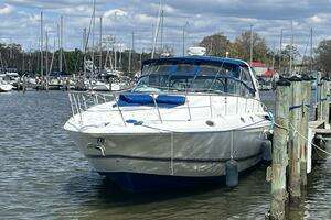 1998 Cruisers Yachts 4270 thumbnail 1