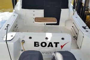 Boat     31ft Boston Whaler Yacht For Sale