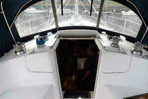 2002 Hunter 356 thumbnail 13