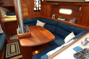 2002 Hunter 356 thumbnail 23
