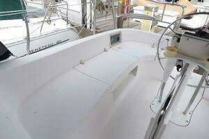2002 Hunter 356 thumbnail 18