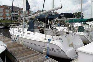 2002 Hunter 356 thumbnail 2