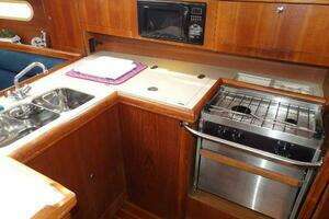 2002 Hunter 356 thumbnail 22