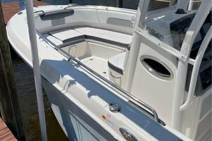 24ft Robalo Yacht For Sale