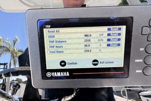 24ft Robalo Yacht For Sale