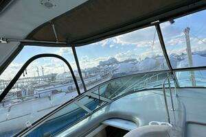 2001 Cruisers 3672 Express thumbnail 4