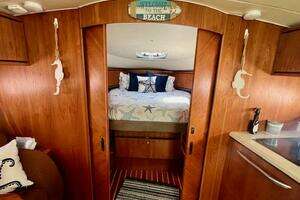 2007 Tiara Yachts 3900 Sovran thumbnail 18