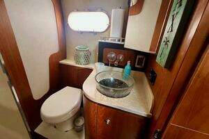 2007 Tiara Yachts 3900 Sovran thumbnail 23