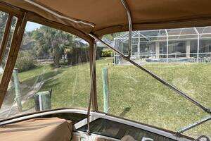 2005 Carver 396 thumbnail 22