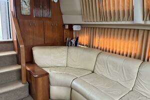 2005 Carver 396 thumbnail 31