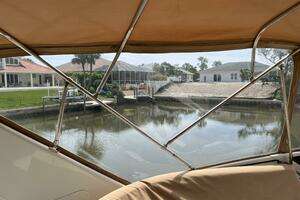 2005 Carver 396 thumbnail 24