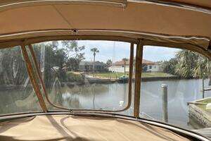 2005 Carver 396 thumbnail 23