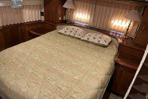 2005 Carver 396 thumbnail 42