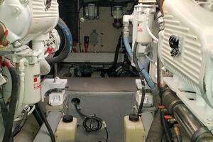 2012 Sea Ray 450 Sedan Bridge thumbnail 41