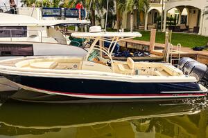 Tender Offer 29ft Chris Craft Yacht For Sale