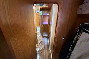 43ft Broadblue Yacht For Sale