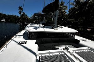 2017-lagoon-450-f-sail-9748460-20250417115235570-1_XLARGE.jp