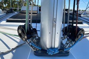 2017-lagoon-450-f-sail-9748460-20250407154947082-1_XLARGE.jp