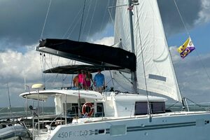 2017-lagoon-450-f-sail-9748460-20250417090921846-1_XLARGE.jp