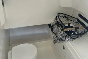 33ft Boston Whaler Yacht For Sale