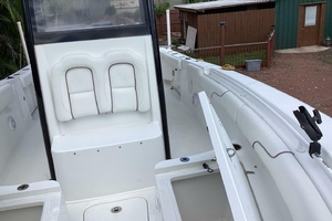 27ft Sea Hunt Yacht For Sale