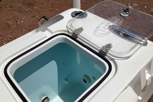 27ft Sea Hunt Yacht For Sale