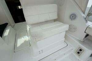 2005 Tiara Yachts 2900 Open thumbnail 7